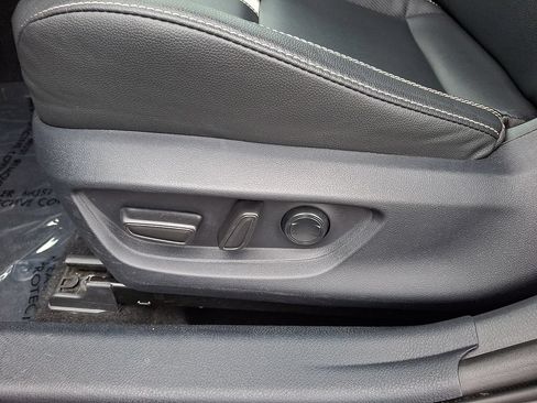 Used 2025 Toyota Camry SE FWD image 15