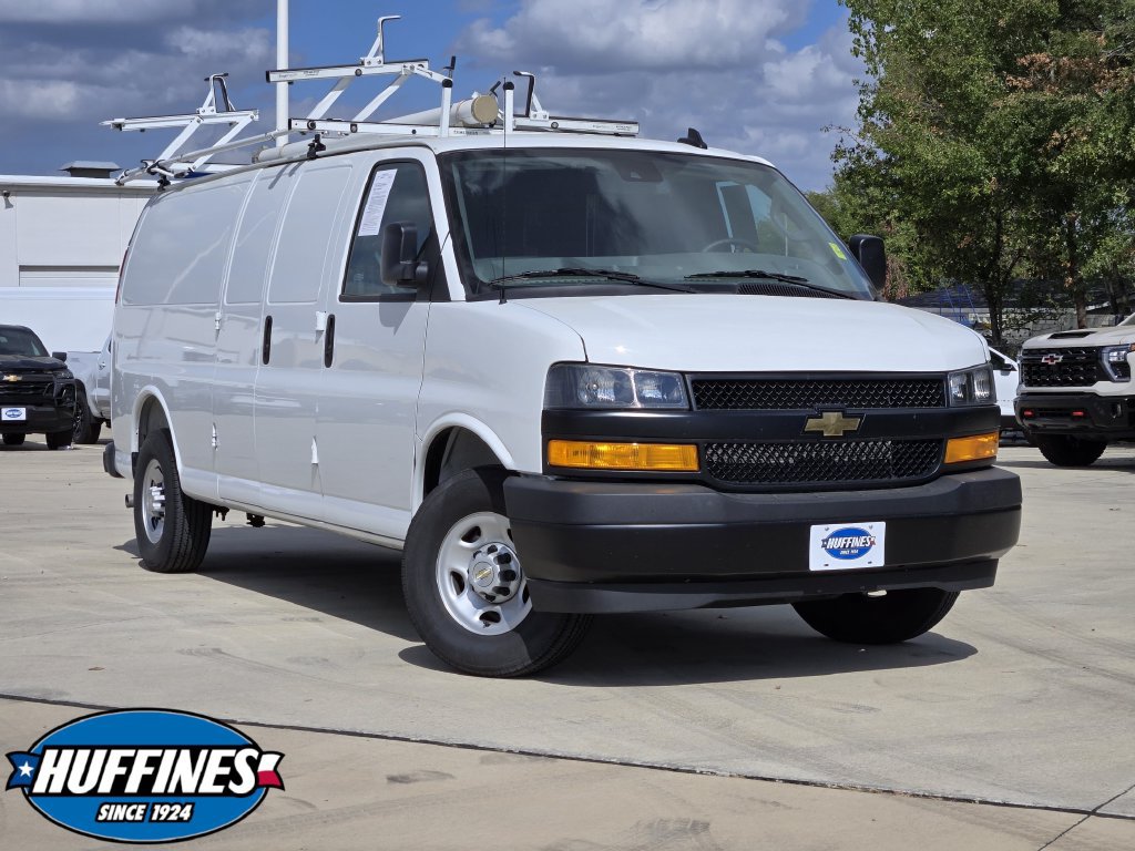 Used 2025 Chevrolet Express 2500 Extended w/ Communications Package RWD image 1