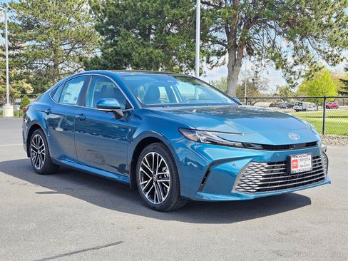 New 2026 Toyota Camry XLE AWD/4WD image 6