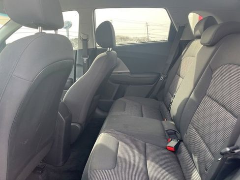 Used 2022 Kia Niro LX image 13