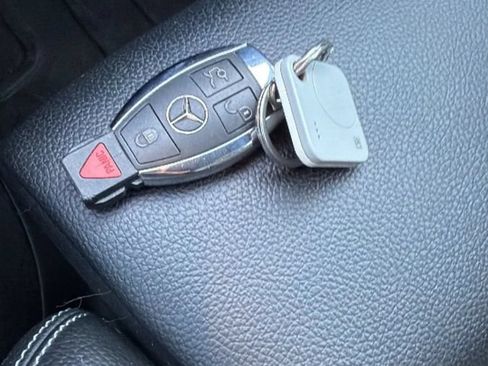 Used 2020 Mercedes-Benz GLA 250 4MATIC image 48