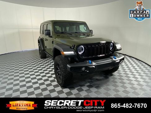 Used 2024 Jeep Wrangler Unlimited AWD/4WD image 1