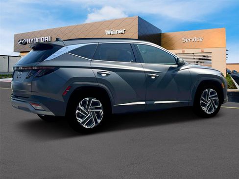 New 2025 Hyundai Tucson Limited AWD/4WD image 8
