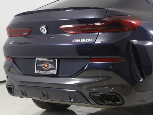 Used 2022 BMW X6 M50i w/ Executive Package image 51