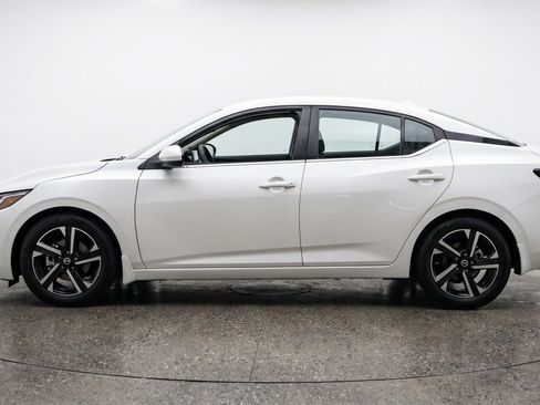 Used 2025 Nissan Sentra SV FWD image 5