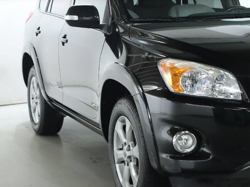 Used 2011 Toyota RAV4 Limited w/ Limited Extra Value Pkg AWD/4WD image 8