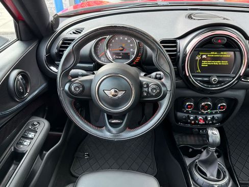 Used 2017 MINI Cooper Clubman ALL4 AWD/4WD image 16