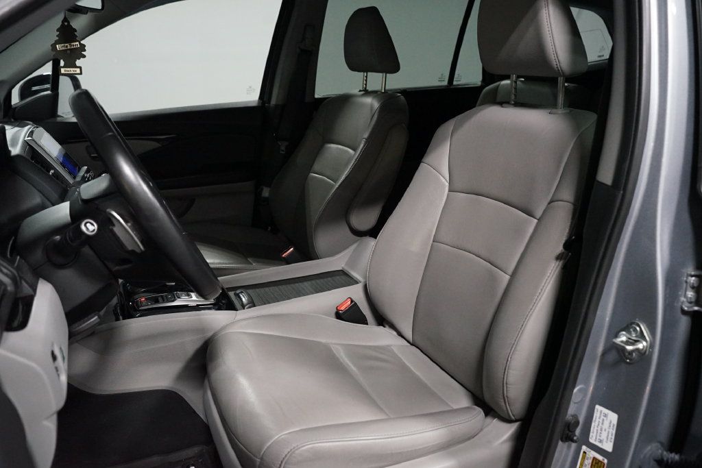 Used 2017 Honda Pilot Touring image 6