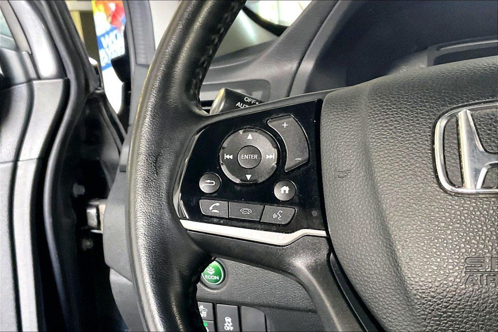 Used 2022 Honda Pilot Touring image 8