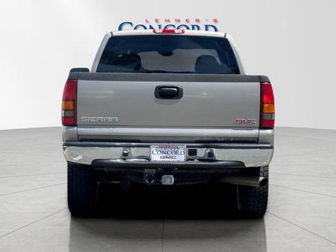 Used 2003 GMC Sierra 2500 SLT w/ SLT Preferred Equipment Group AWD/4WD image 5