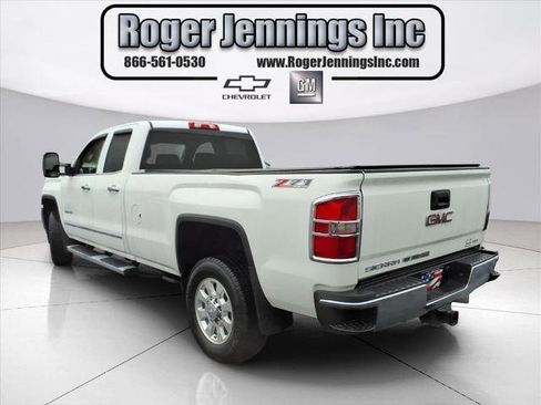 Used 2015 GMC Sierra 2500 SLT w/ Suspension Package, Off-Road image 3