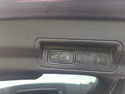 Used 2024 Ford Explorer XLT AWD/4WD image 14