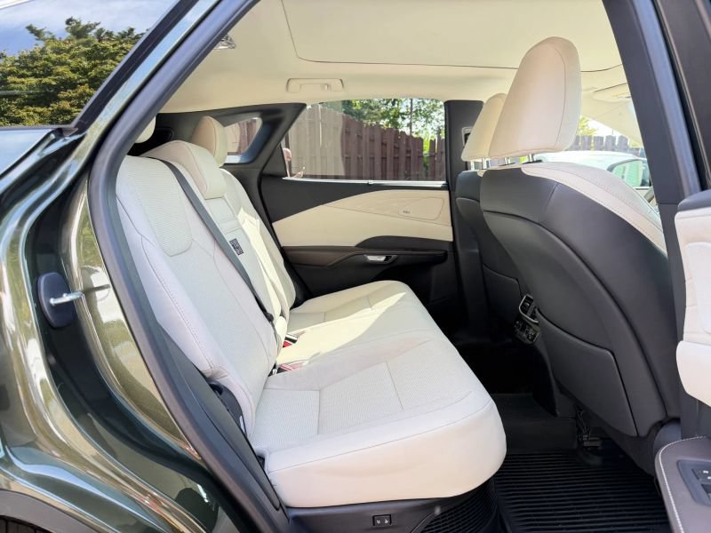 Used 2025 Lexus RX 350h w/ Convenience Package AWD/4WD image 27