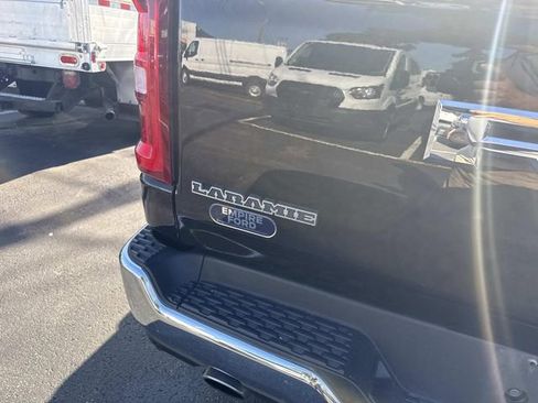 Used 2025 RAM 1500 Laramie AWD/4WD image 5