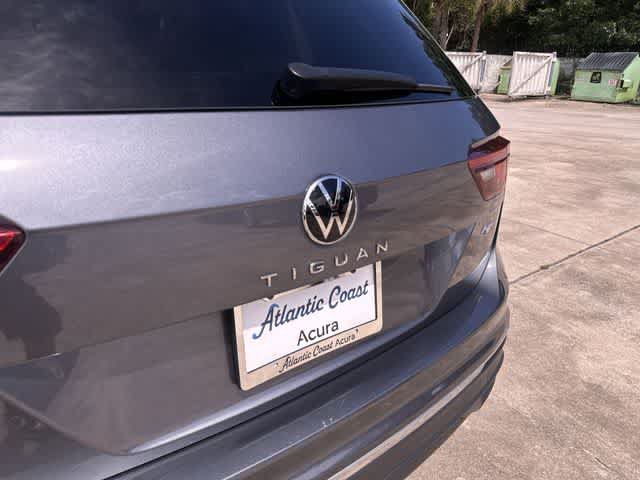 Used 2024 Volkswagen Tiguan SE FWD image 19