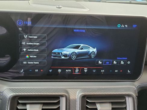 Used 2025 Ford Mustang Dark Horse image 32