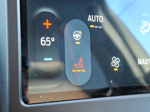 Used 2022 Ford Edge ST-Line w/ Class II Trailer Tow Package image 23