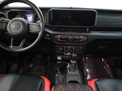 Used 2025 Jeep Wrangler Unlimited Sport AWD/4WD image 98