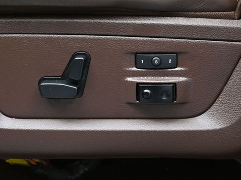 Used 2016 RAM 1500 Laramie Longhorn w/ Convenience Group image 10