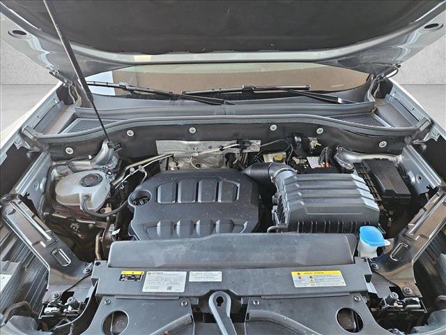 Used 2024 Volkswagen Atlas SE w/ Panoramic Sunroof Package FWD image 25