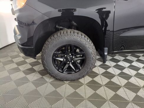 Used 2024 Chevrolet Silverado 1500 Custom Trail Boss AWD/4WD image 25