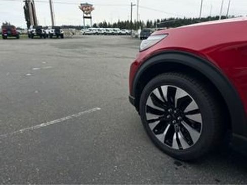 New 2026 Ford Explorer Platinum w/ LUX Leather Package image 26