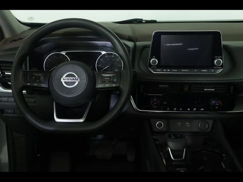Used 2021 Nissan Rogue SV AWD/4WD image 14