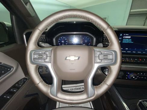 Used 2026 Chevrolet Silverado 1500 LTZ w/ LTZ Premium Package AWD/4WD image 14