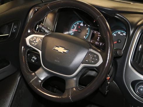 Used 2022 Chevrolet Colorado LT w/ Fleet Safety Package image 21