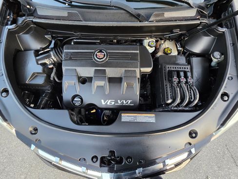 Used 2016 Cadillac SRX Luxury w/ Driver Awareness Package image 22