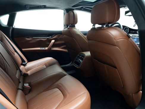 Used 2014 Maserati Quattroporte GTS RWD image 50