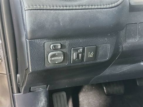 Used 2017 Toyota RAV4 XLE w/ All Weather Liner Package AWD/4WD image 25