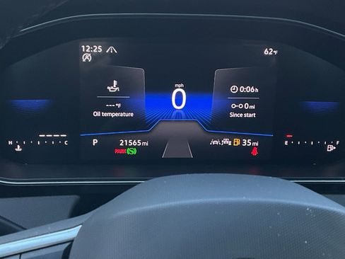 Used 2025 Volkswagen Jetta S image 21