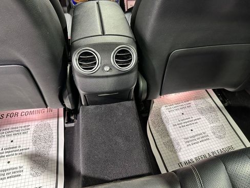Used 2019 Mercedes-Benz E 300 4MATIC w/ Driver Assistance Package image 30