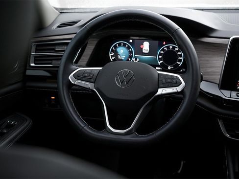 New 2025 Volkswagen Atlas SEL image 23