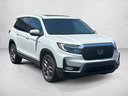 Used 2023 Honda Passport EX-L image 3