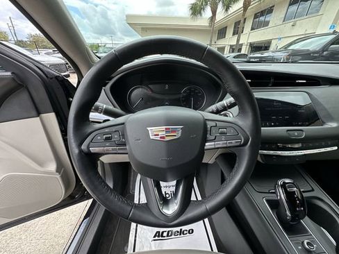 Used 2023 Cadillac XT4 Luxury w/ Driver Awareness Package image 22
