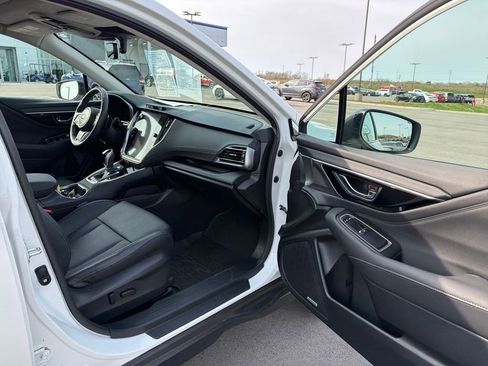 Used 2025 Subaru Outback Limited w/ Popular Package #2 image 32