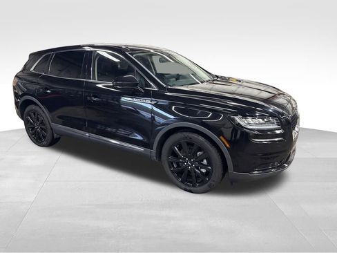 Used 2022 Lincoln Nautilus Reserve w/ Monochromatic Package image 15