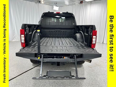 Used 2022 Ford F250 Lariat w/ Lariat Ultimate Package AWD/4WD image 22