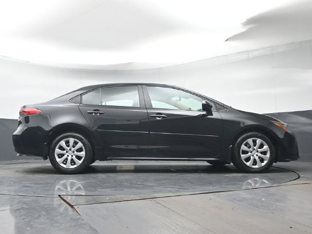 Certified 2024 Toyota Corolla LE FWD image 31