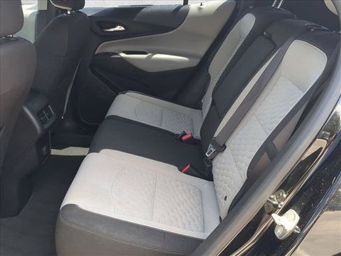 Used 2018 Chevrolet Equinox LS FWD image 17