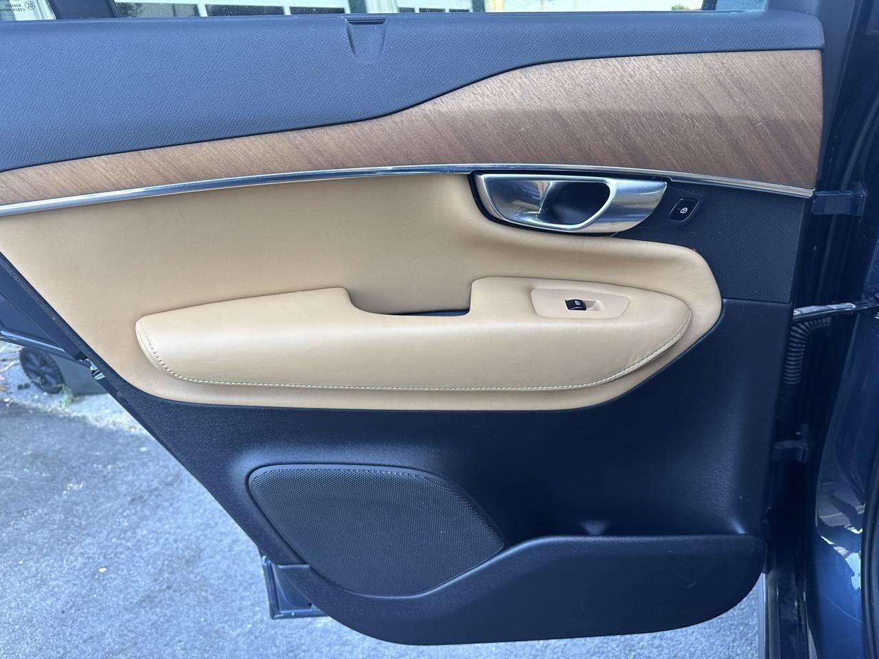 Used 2018 Volvo XC90 T6 Inscription w/ Luxury Package AWD/4WD image 38