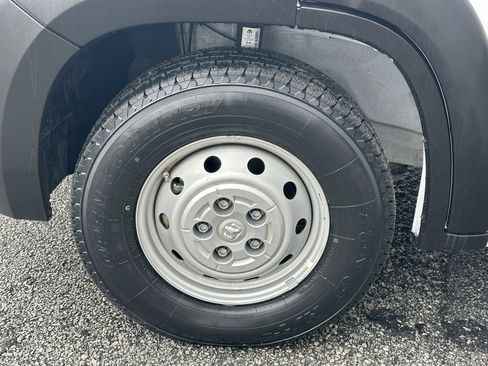 Used 2023 RAM ProMaster 2500 image 14