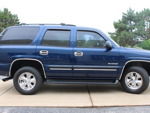 Used 2000 Chevrolet Tahoe LS w/ LS Preferred Equipment Group AWD/4WD image 33