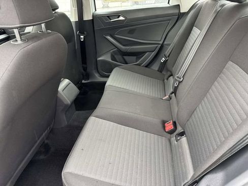 Certified 2025 Volkswagen Jetta S image 11