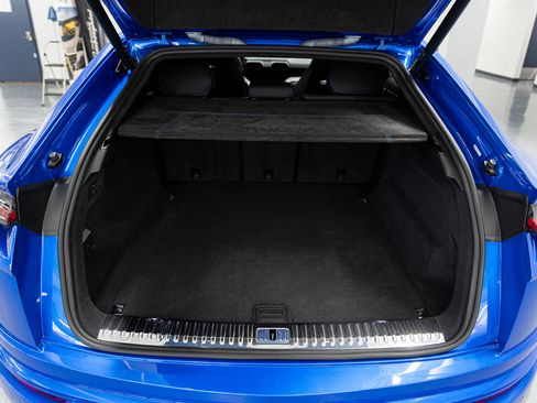 Used 2021 Lamborghini Urus image 19