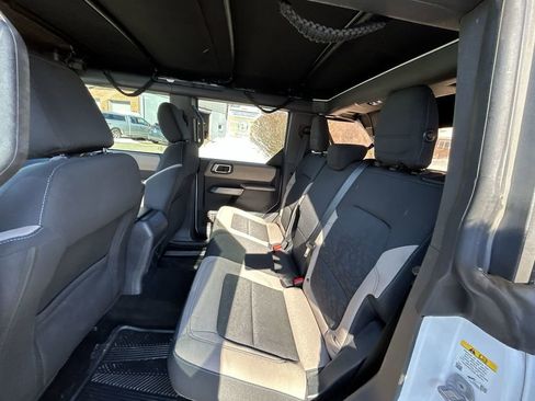 Used 2022 Ford Bronco Wildtrak image 23