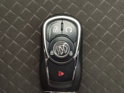 Used 2019 Buick Encore Preferred w/ Safety Package image 32