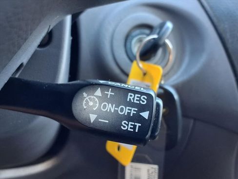 Used 2004 Toyota Solara Coupe image 3